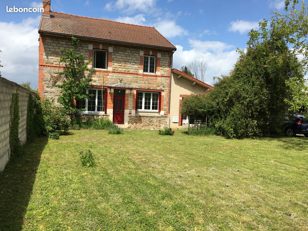 Maison 7 pièces 146 m² · à Sommepy-Tahure · 146 m² · 950 €/mois