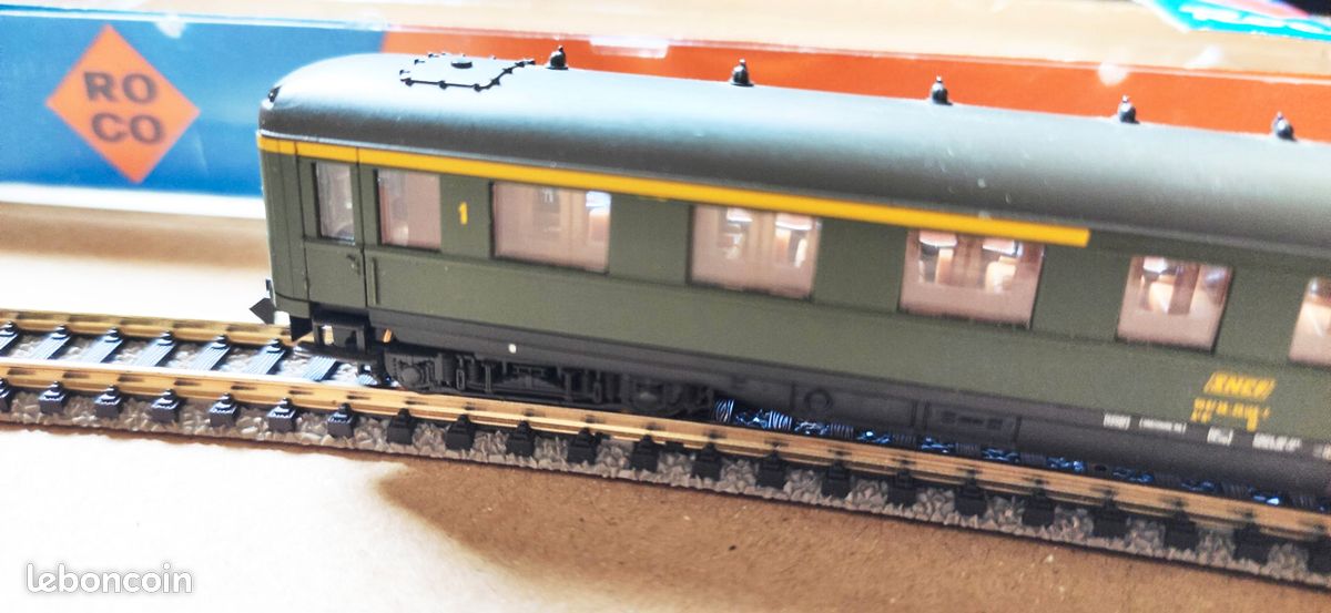 Voiture Voyageurs SNCF A3B5 - Roco 02265C - Échelle N (1/160) - Époque 3 - Occasion