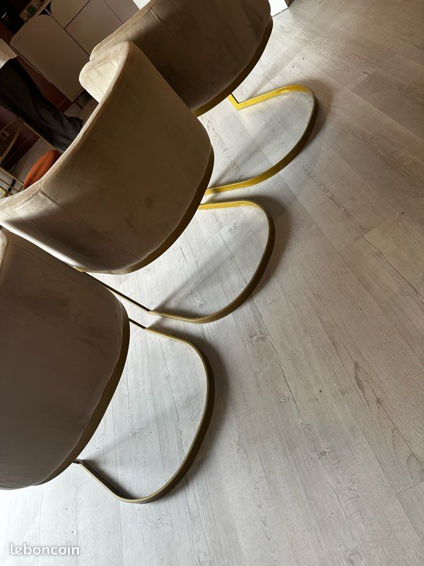 Chaises (image 2)