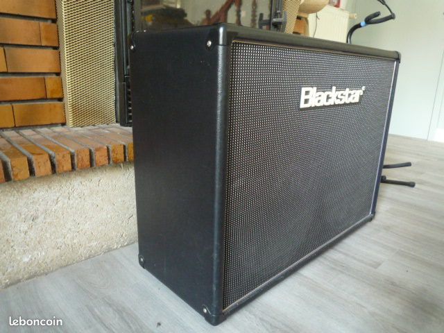 Baffle et pédale réverb (image 1)