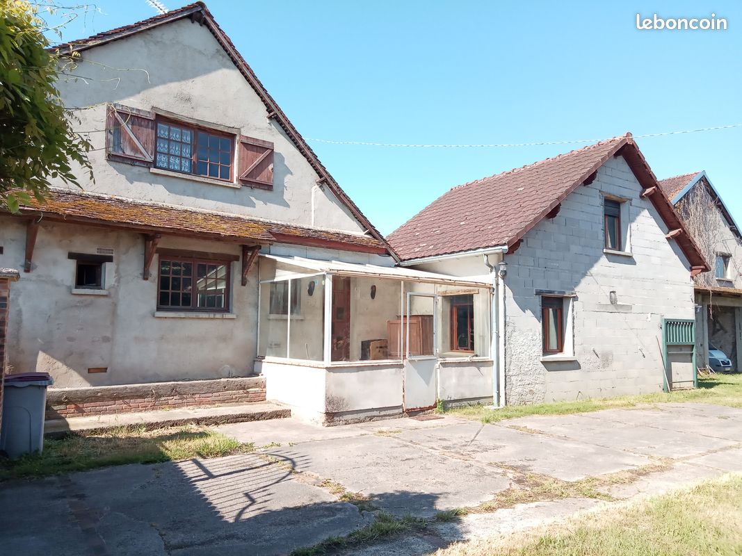 Maison 6 pièces 147 m² · à Seignelay · 147 m² · 120 000 €