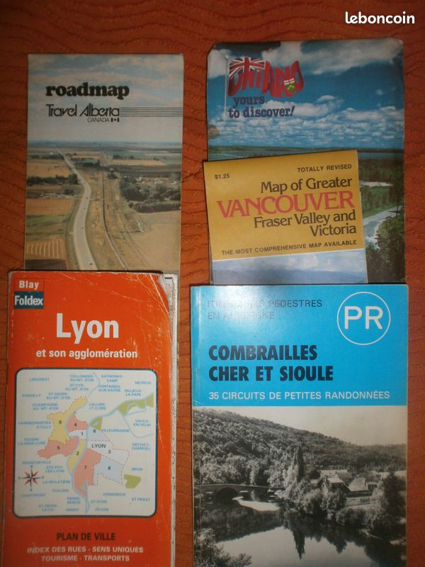 Lot de 5 cartes . T bon etat . Lyon .canada etc (image 1)