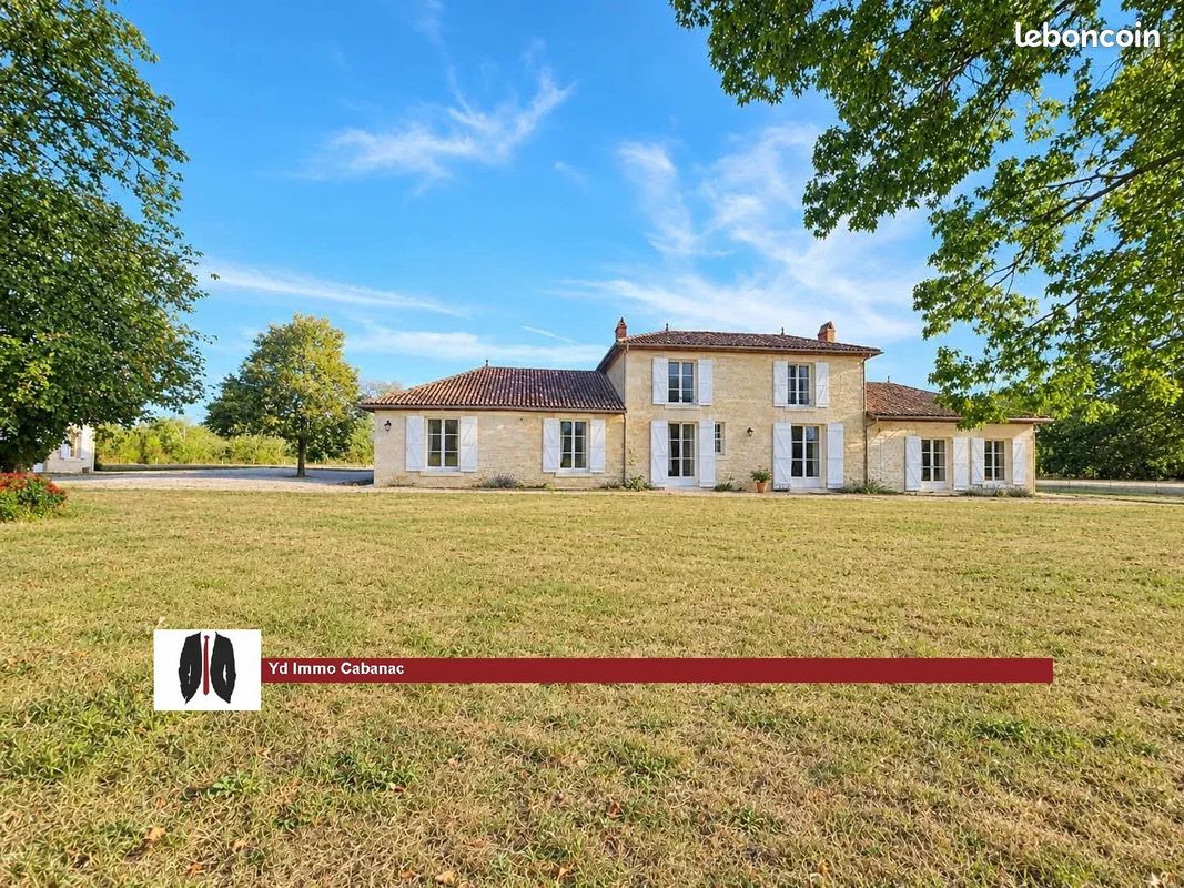 Maison 11 pièces 399 m² · à Cabanac-et-Villagrains · 399 m² · 4 700 €/mois
