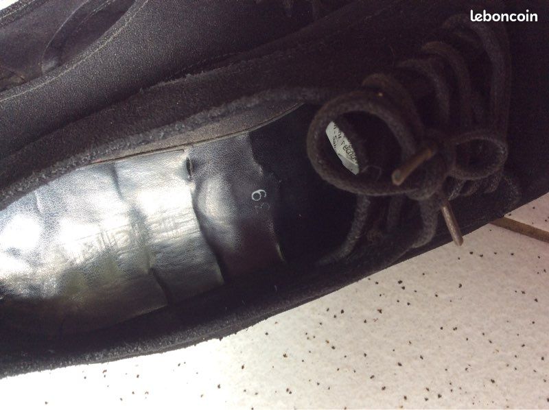 Chaussures en daim noir (image 4)