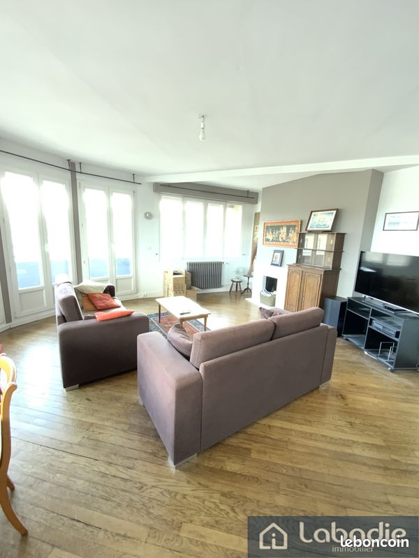 Appartement 4 pièces 104 m² · à Vire Normandie · 104 m² · 620 €/mois