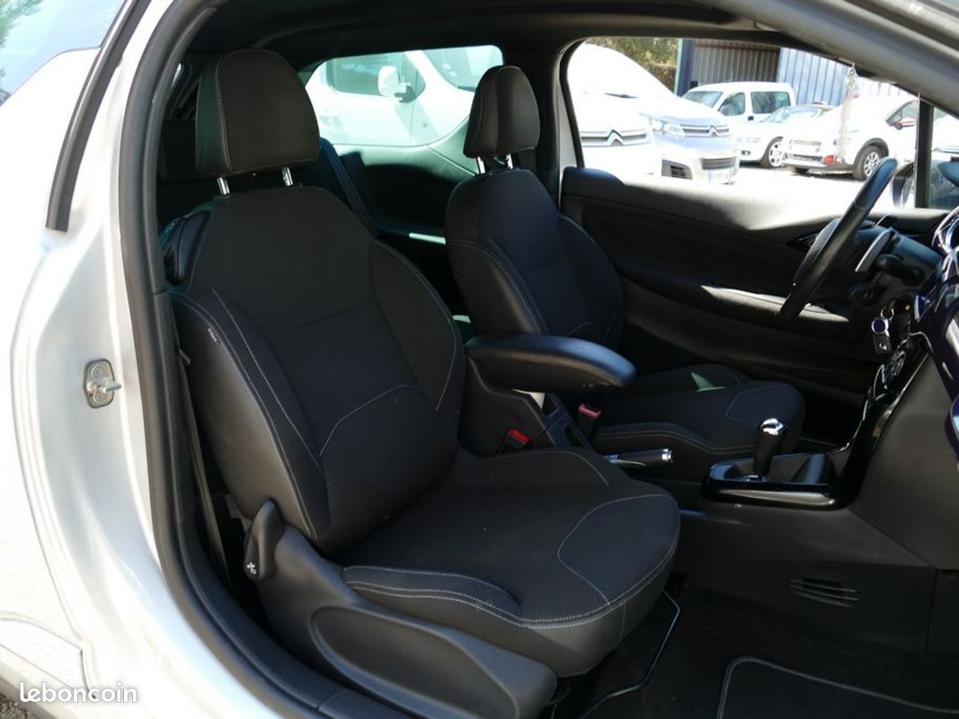 Citroen ds3 cabriolet 1.6 e-hdi 90 so chic etg6 (image 13)