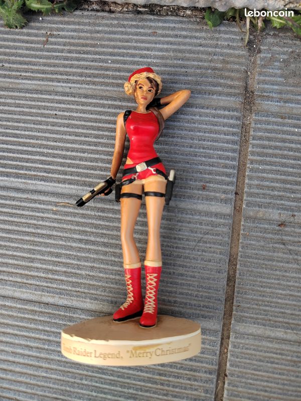 FIGURINE COLLECTION TOMB RAIDER Lara Croft Anniversary Midas résine FIGURINE COLLECTION TOMB RAIDER Lara Croft Anniversary Midas résine