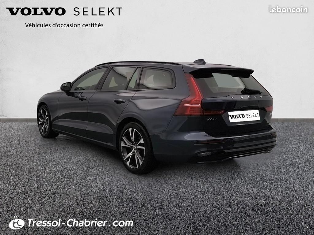 Volvo V60 B4 197 ch DCT7 Ultra Style Dark (image 30)