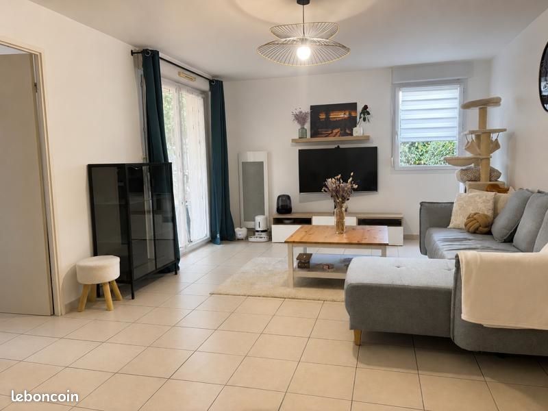 Appartement 3 pièces 62 m² · à Les Sorinières · 62 m² · 824 €