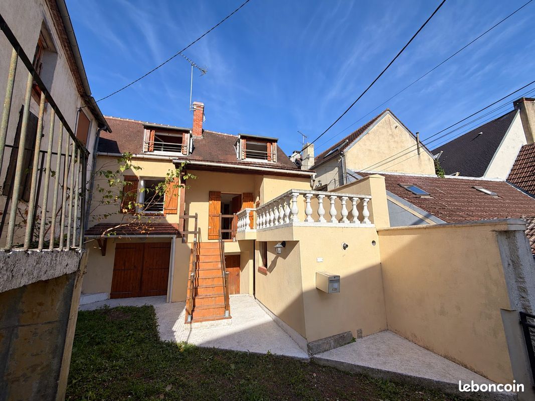 Maison 3 pièces 51 m² · à Gien · 51 m² · 65 000 €