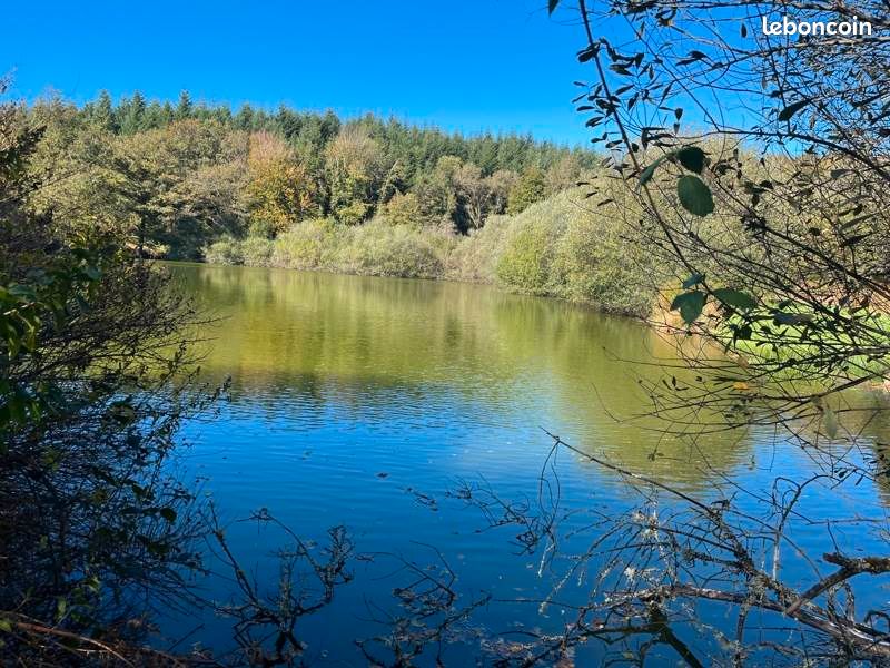 Terrain 21961 m² · à Saint-Goussaud · 58 240 €