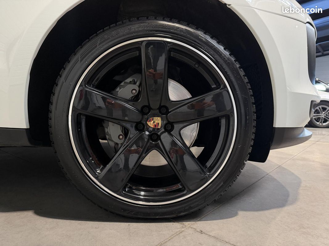 PORSCHE MACAN S 3.0 V6 354Ch BVA PDK Phase 2, 15 520 EUR D OPTIONS, TVA, 68 900Km, 1ERE MAIN.. (image 27)