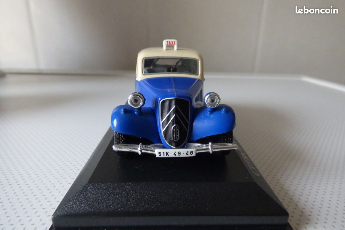 Altaya ixo Taxi Citroën Traction 11 - Saigon 1955 1/43 - Collection