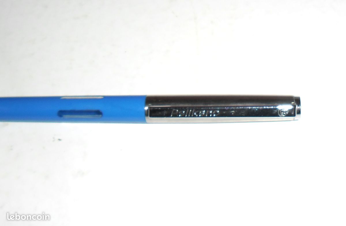 STYLO PLUME SHEAFFER BALANCE EN RESINE BLEU MARBREE- PLUME OR MASSIF 18