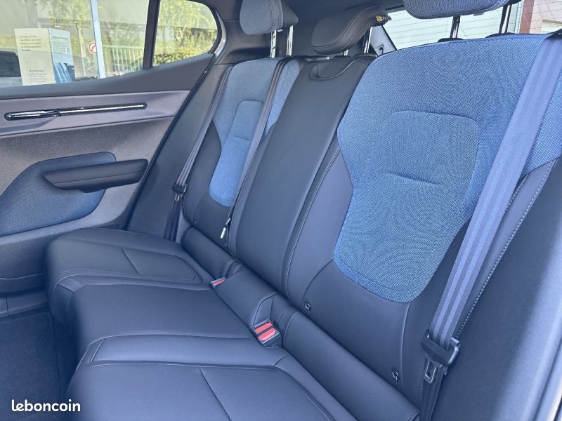 Volvo EX30 Single Extended Range 272ch Plus (image 8)
