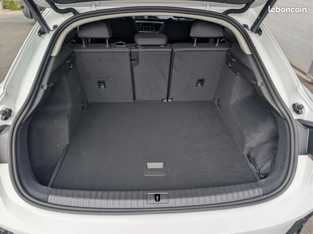 AUDI Q3 Sportback 35 TDI 150 ch Design S-tronic 7 (image 30)