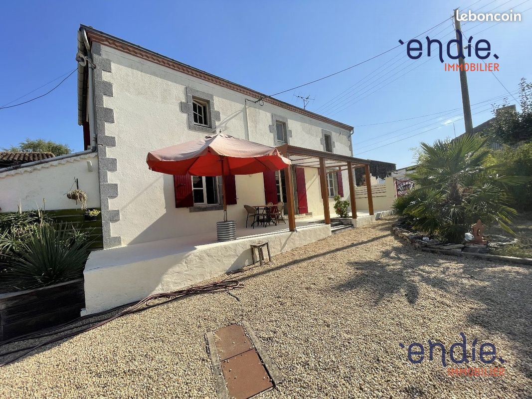 Maison 6 pièces 128 m² · à Airvault · 128 m² · 173 000 €