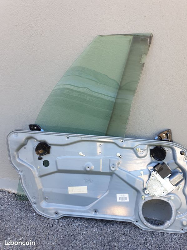 Vitre avec système complet moteur lève vitre ainsi que les rails Seat, Volkswagen, Audi, Skoda (image 1)