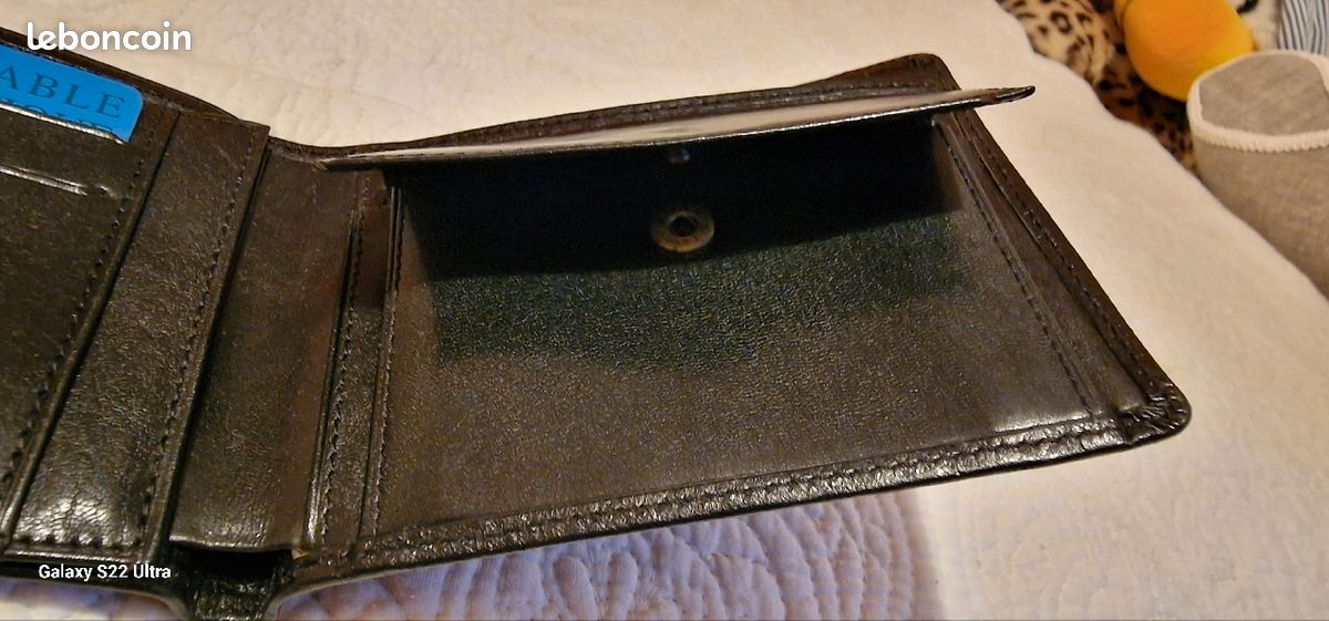 Portefeuille en vachette (image 9)