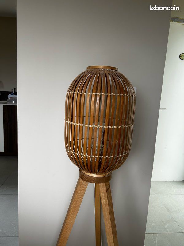 Lampe sur pied IKEA (image 2)