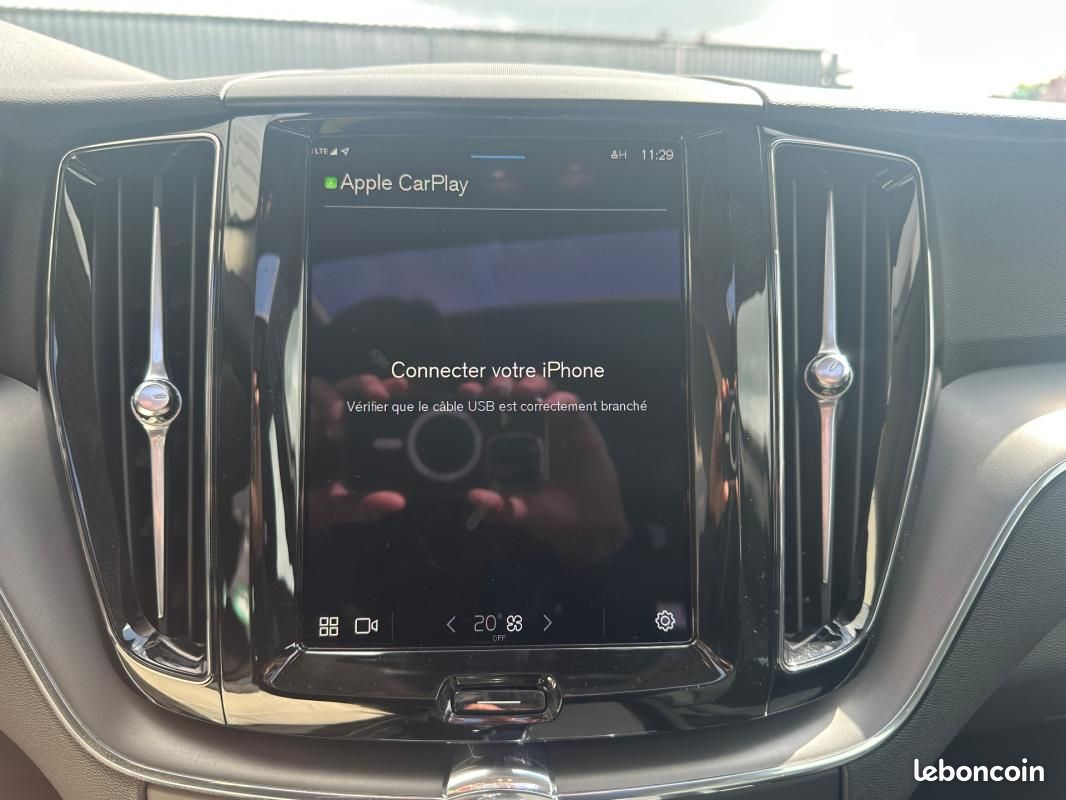 Volvo XC60 T6 AWD Hybride rechargeable 253 ch+145 ch Geartronic 8 Start (image 26)