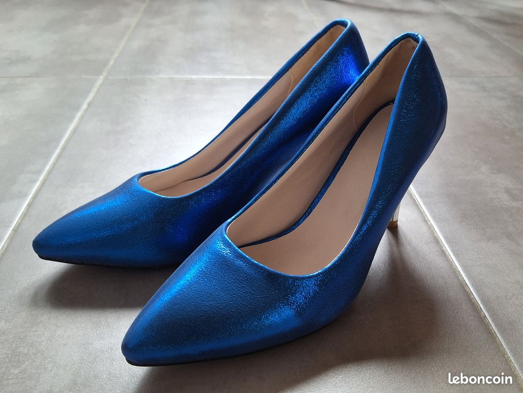 Talons aiguilles à paillettes bleu Chaussures