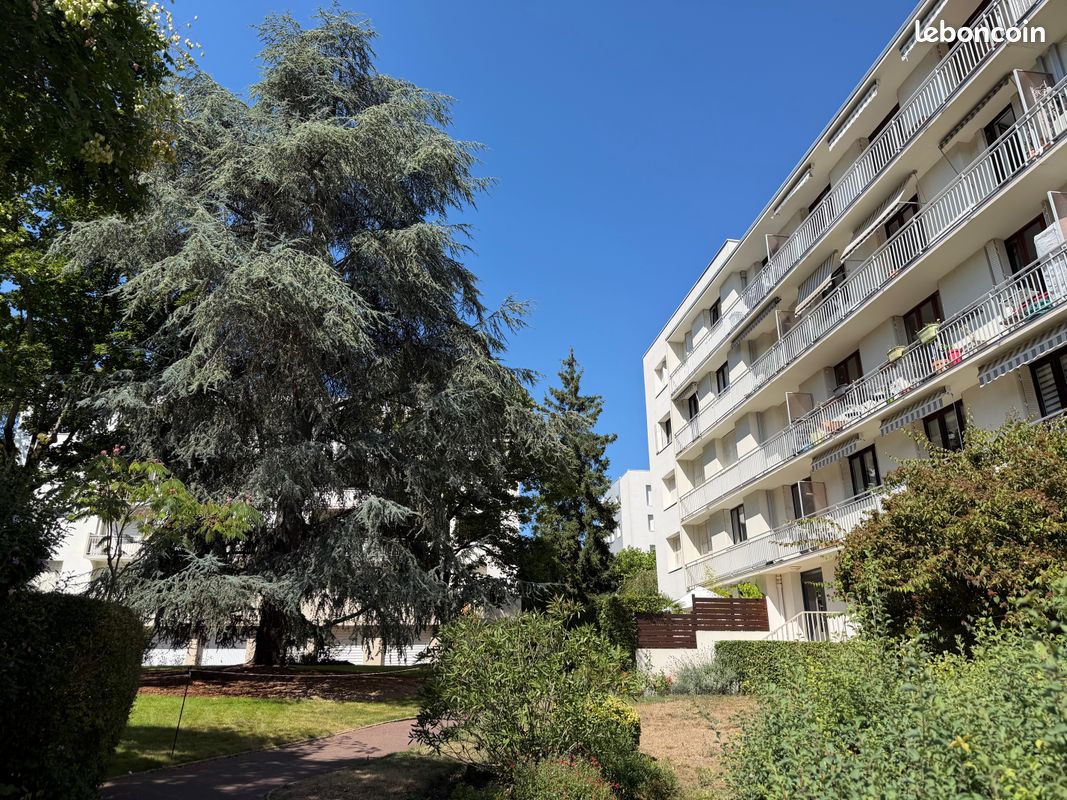 Appartement 4 pièces 87 m² · à Bougival · 87 m² · 360 000 €