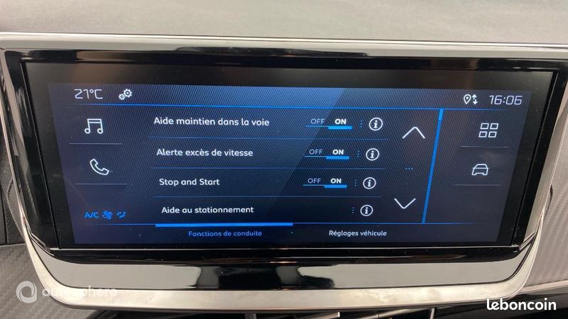 Peugeot 208 1.2 Hybrid 110ch Style e-DCS6 (image 33)