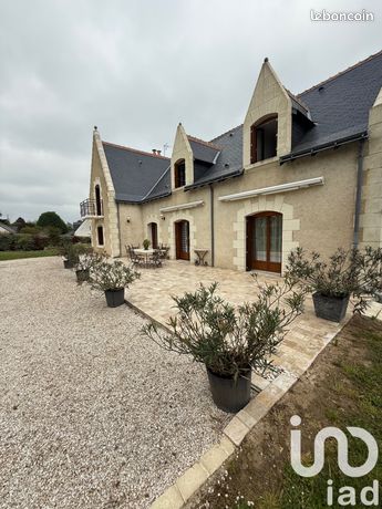 Propriété 8 pièces 263 m²