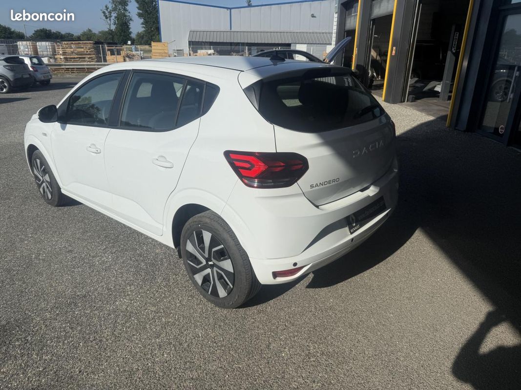 DACIA SANDERO 1.0 TCe - 90 - BV CVT III BERLINE Expression PHASE 2 (image 7)