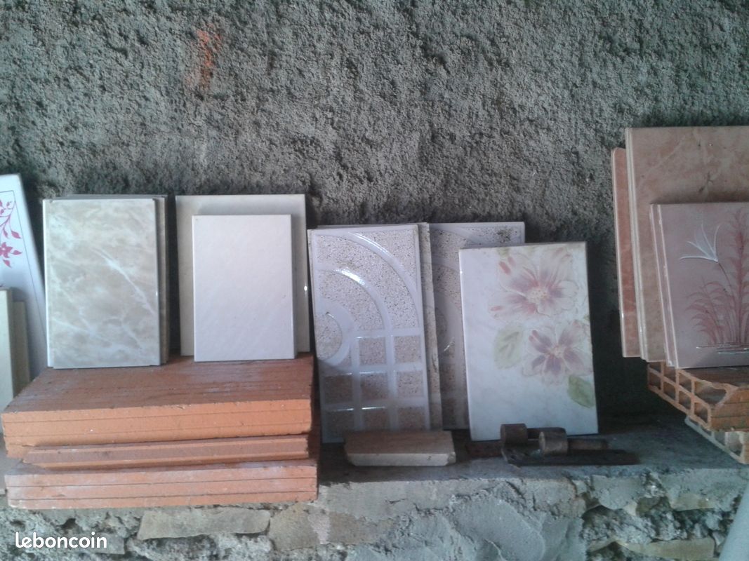 MATERIAUX : TUYAUX PVC / DRAINS / GRILLAGES / TOLES / COLLIERS CHENEAUX...à partir de 1 (image 12)