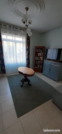 https://img.leboncoin.fr/api/v1/lbcpb1/images/93/47/32/93473205e73d0056ec9baee1cc445f8e94062d8d.jpg?rule=ad-image