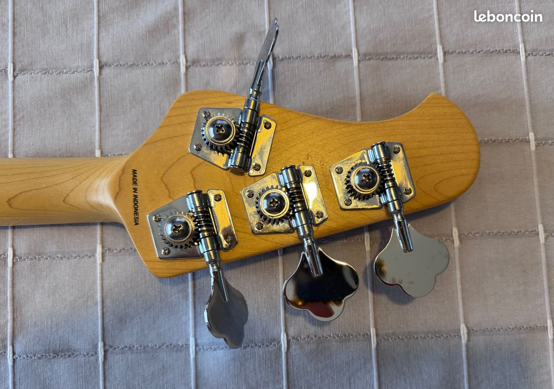 Basse Sterling Stingray - MUSICMAN - comme neuve (image 6)