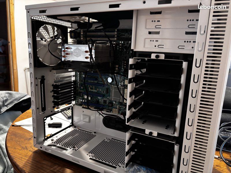Tour avec cpu/ram/carte mère serveur (image 4)