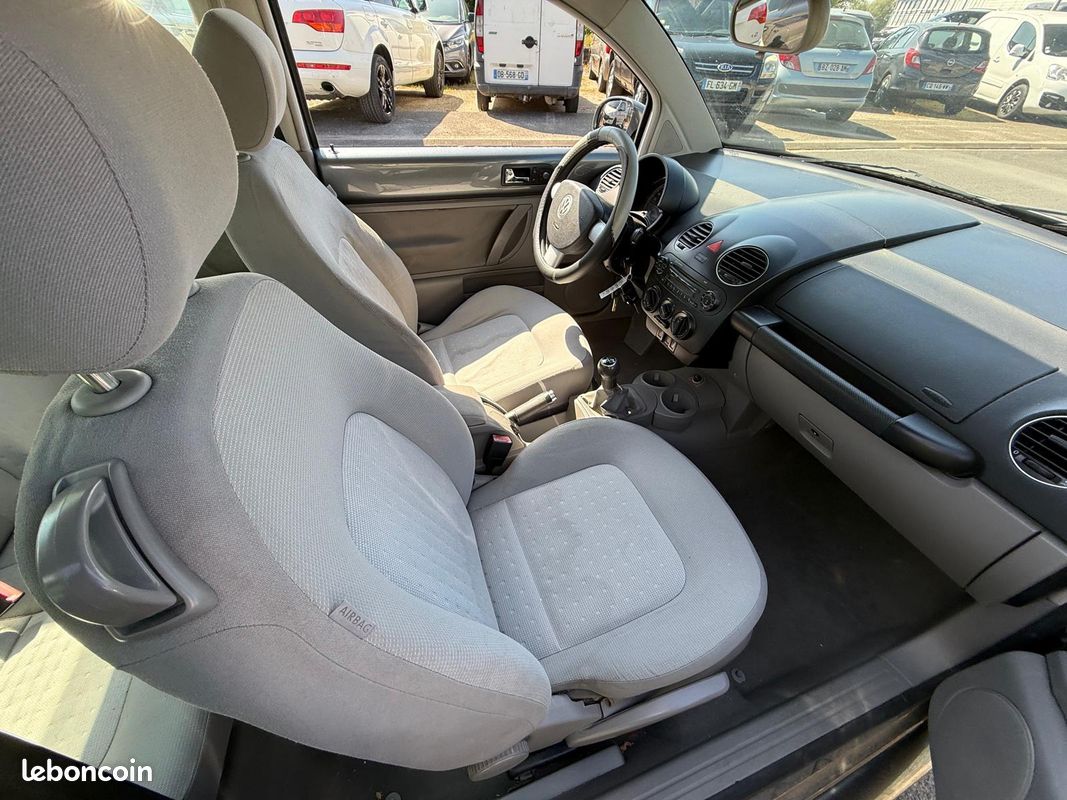 VOLKSWAGEN New Beetle 1.6 i 102 (image 4)