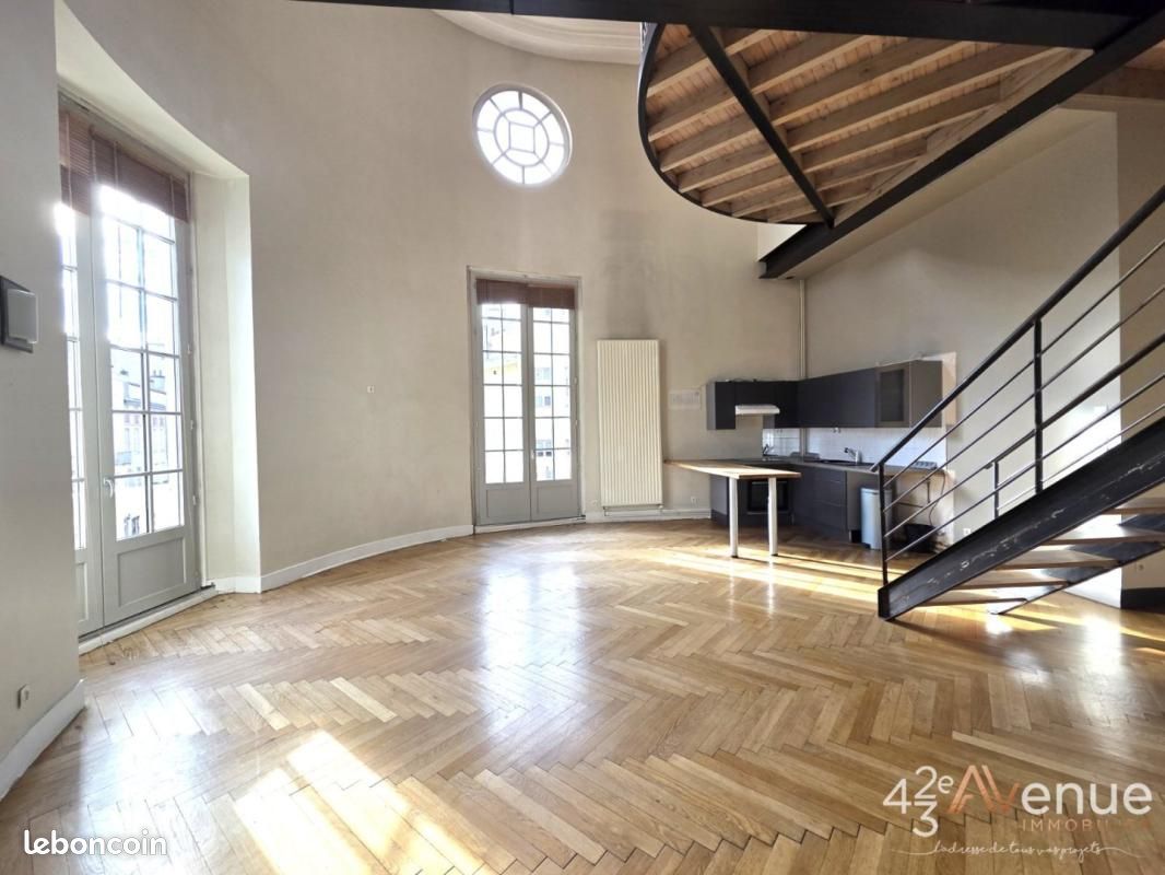 Appartement 4 pièces 145 m² · à Saint-Étienne · 145 m² · 260 000 €