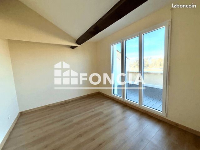 Appartement a louer tassin-la-demi-lune - 4 pièce(s) - 76 m2 - Surfyn