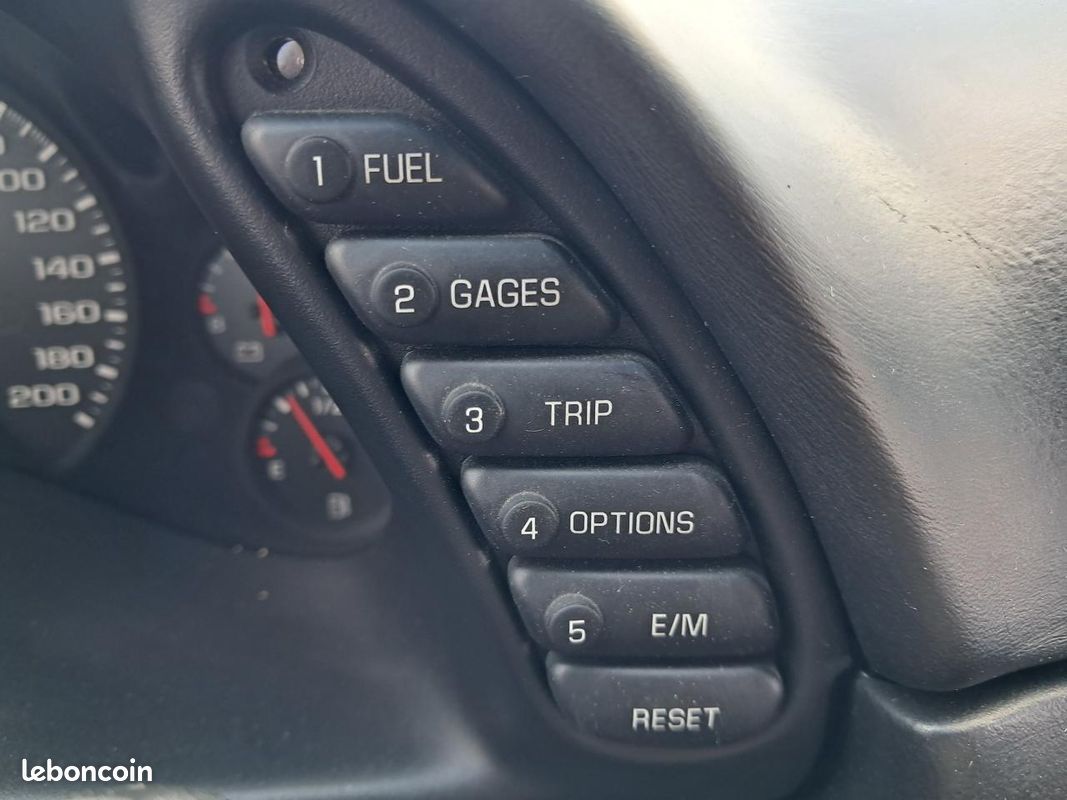 Chevrolet corvette chevrolet targa 5.7 v8 c5 bva coupe pack (image 24)