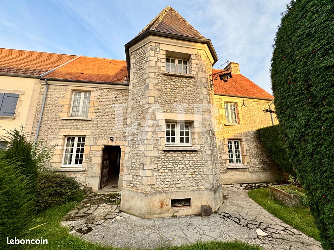 Maison 5 pièces 140 m² · à Argentan · 140 m² · 180 200 €