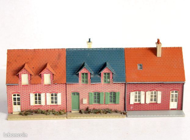 Jouef HO Immeuble Façade Fleuriste – Maquette Montée #1053 – Époque 3 1974