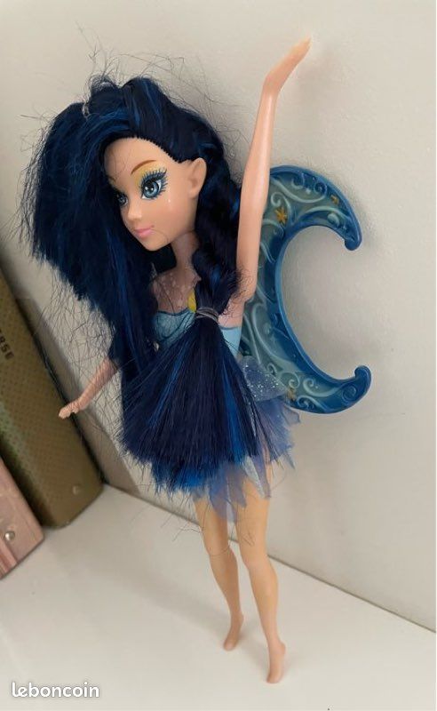 Barbie Fairytopia Magic of the Rainbow Lumina (2006) (image 4)