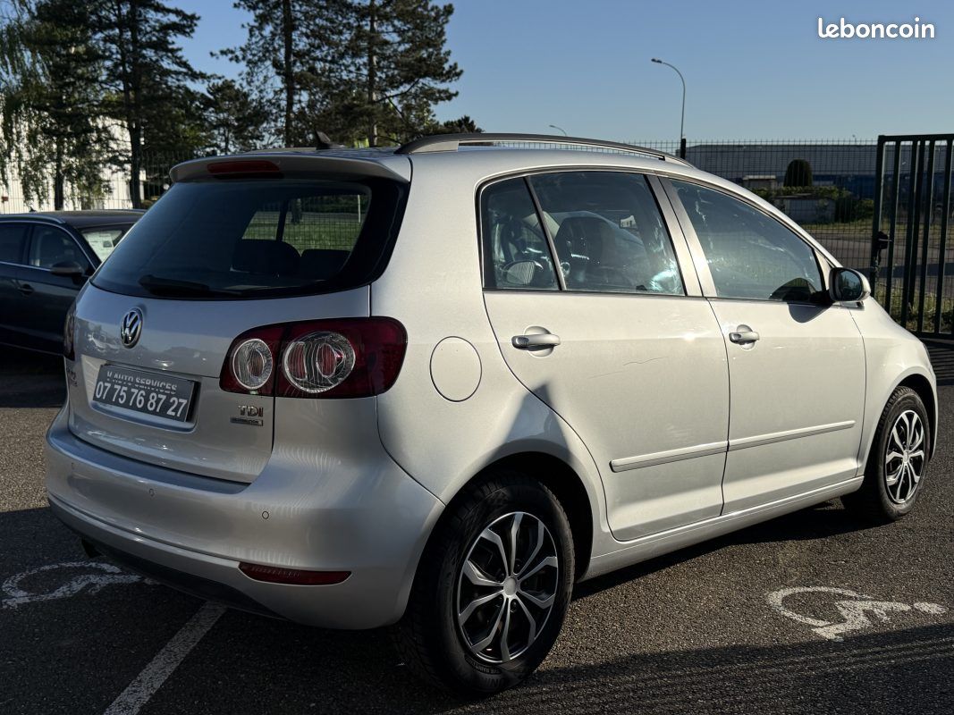 Volkswagen Golf Plus 1.6 TDI 105ch Confortline Garantie 6 Mois (image 5)