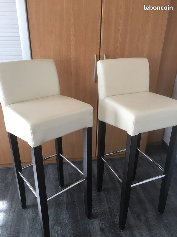 Chaises hautes (image 1)