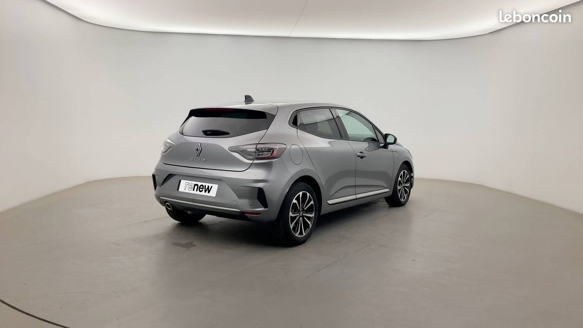Renault clio tce 90 ch gsr2 techno (image 29)