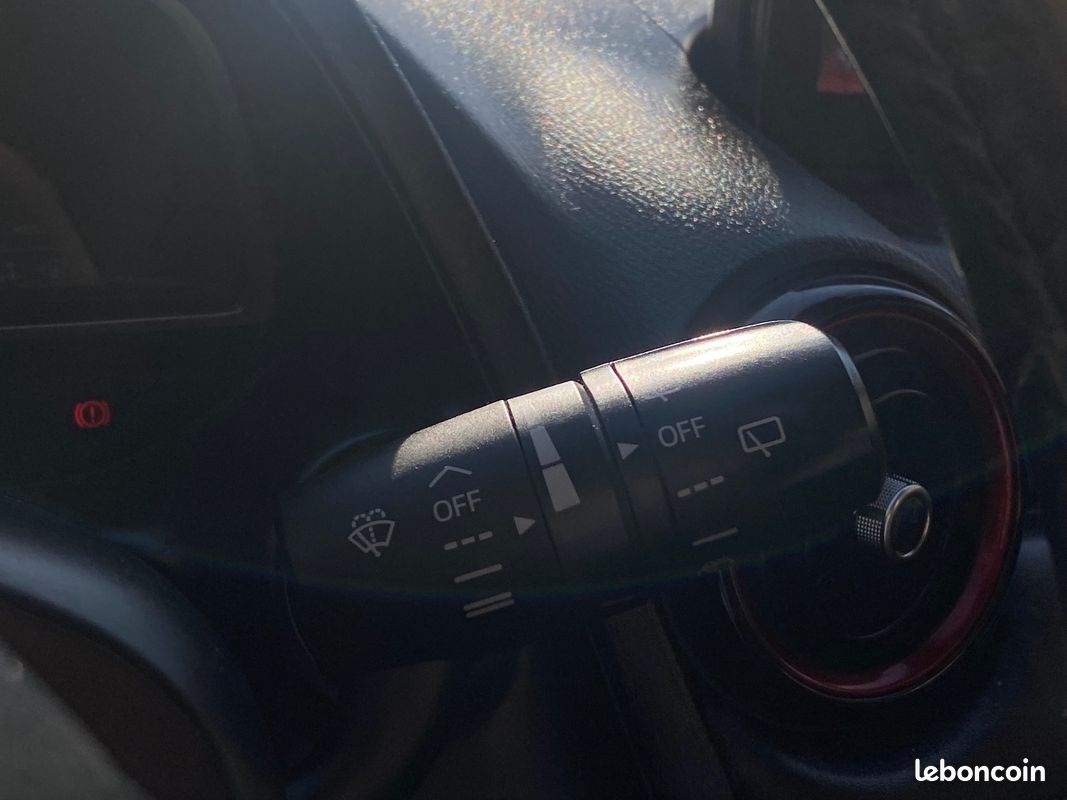 MAZDA CX-3 2.0L Skyactiv-G 120 4x2 Elegance (image 17)