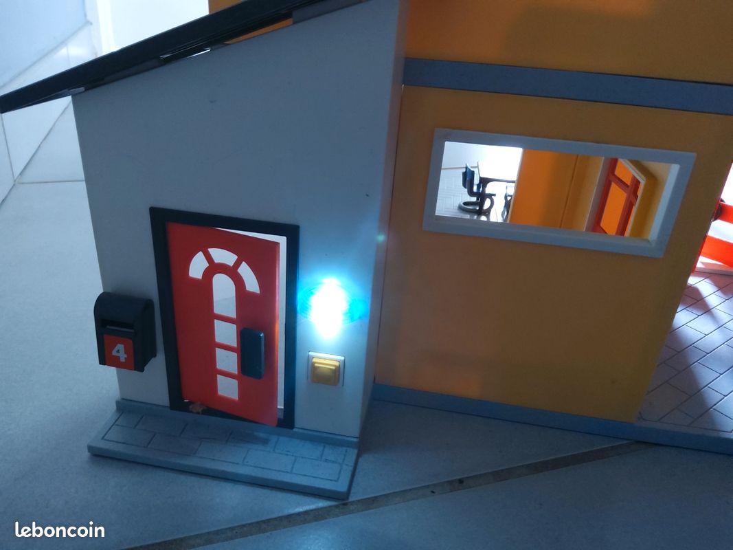 Maison playmobil (image 3)