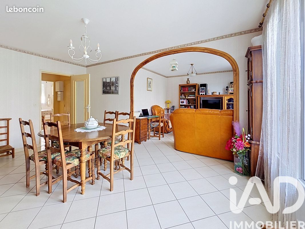 Appartement 3 pièces 78 m² · à Saint-Pierre-des-Corps · 78 m² · 127 000 €