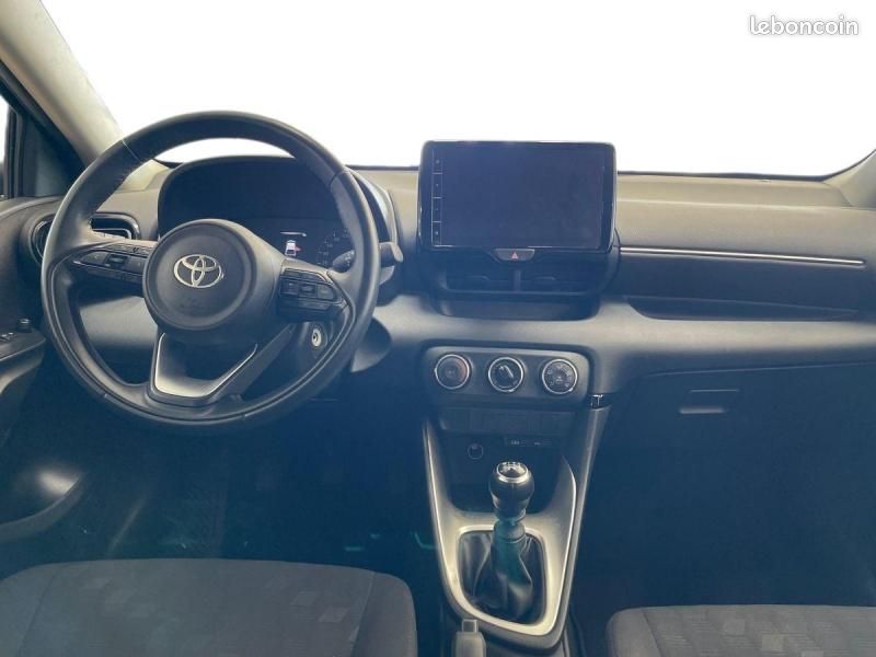 Toyota Yaris 120 VVT-i Dynamic Business 5p MC24 (image 19)