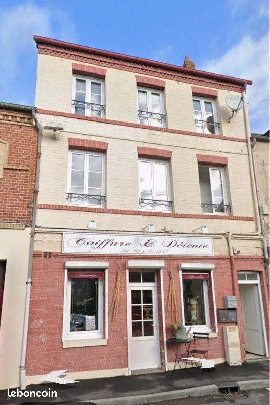 Local commercial 6 pièces 160 m² · à Léaupartie · 160 m² · 250 000 €