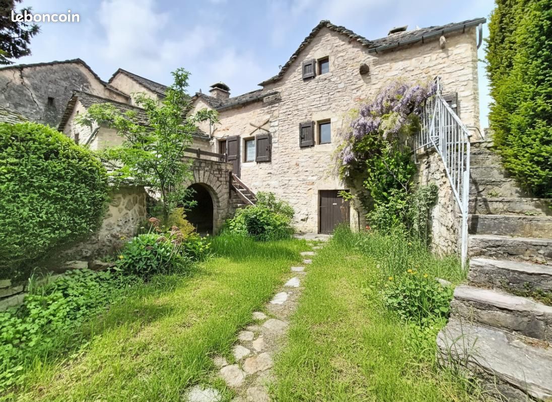 Maison 5 pièces 78 m² · à Massegros Causses Gorges · 78 m² · 235 000 €